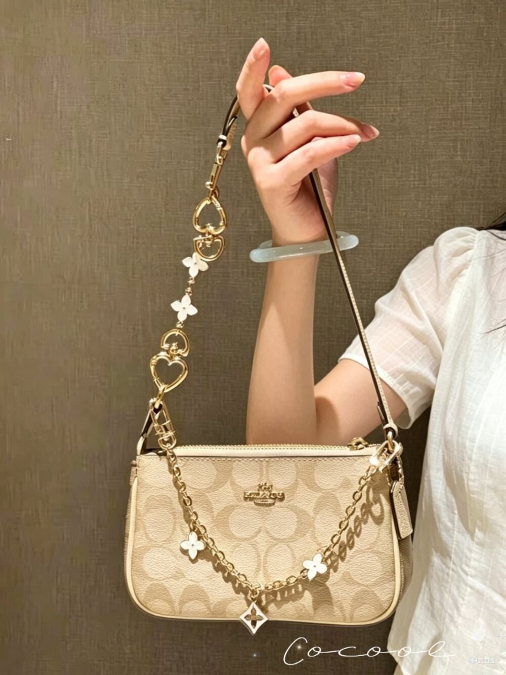 NWT！COACH NOLITA 19 IN SIGNATURE CANVAS  C3308 with extend floral chains